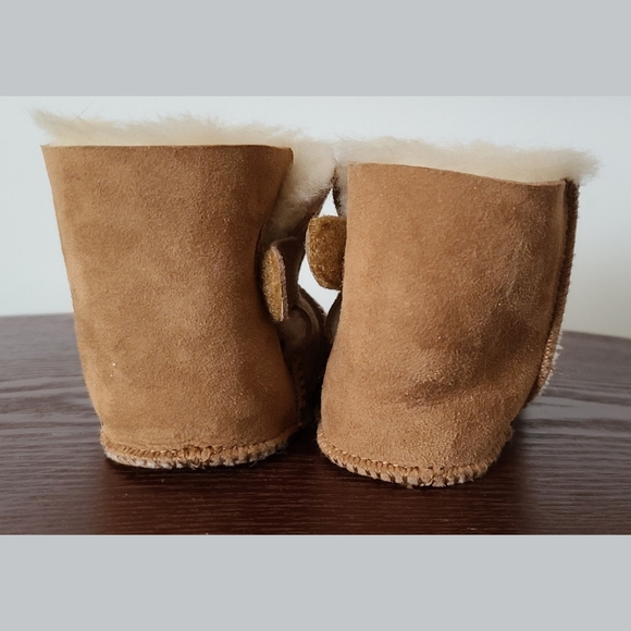 Lamo Baby Suede Boots - Picture 6 of 6